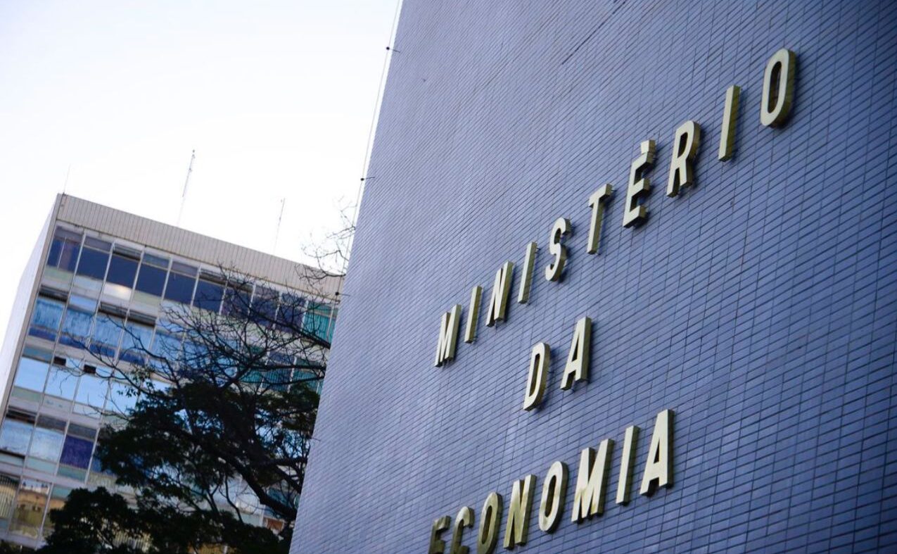 Relatório JOTA PRO detalha cinco teses tributárias que podem fazer governo arrecadar mais